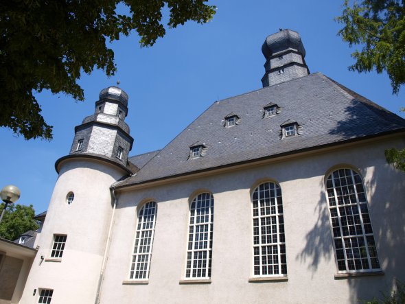 Evangelische Kirche Gustavsburg Evangelische Kirche Gustavsburg