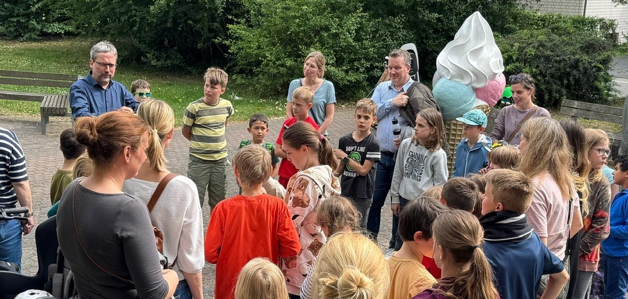 Eis essen mit dem Bürgermeister