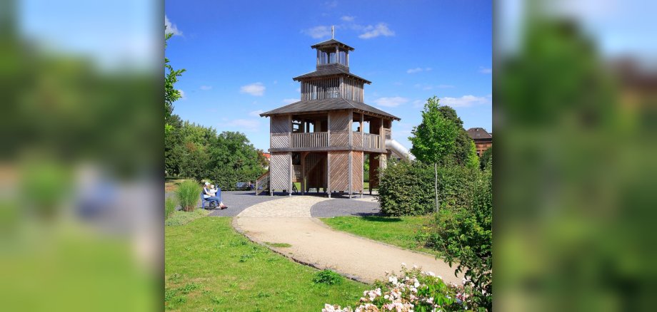 Torturm im Burgpark Torturm im Burgpark