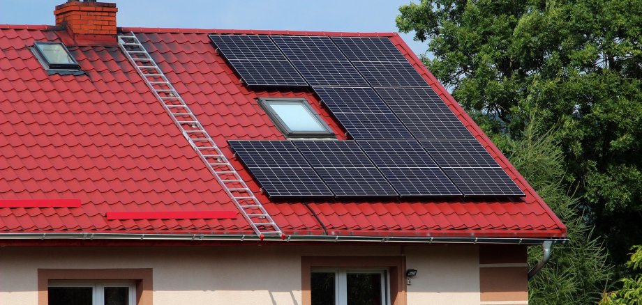 Dach mit Solar Dach mit Solar