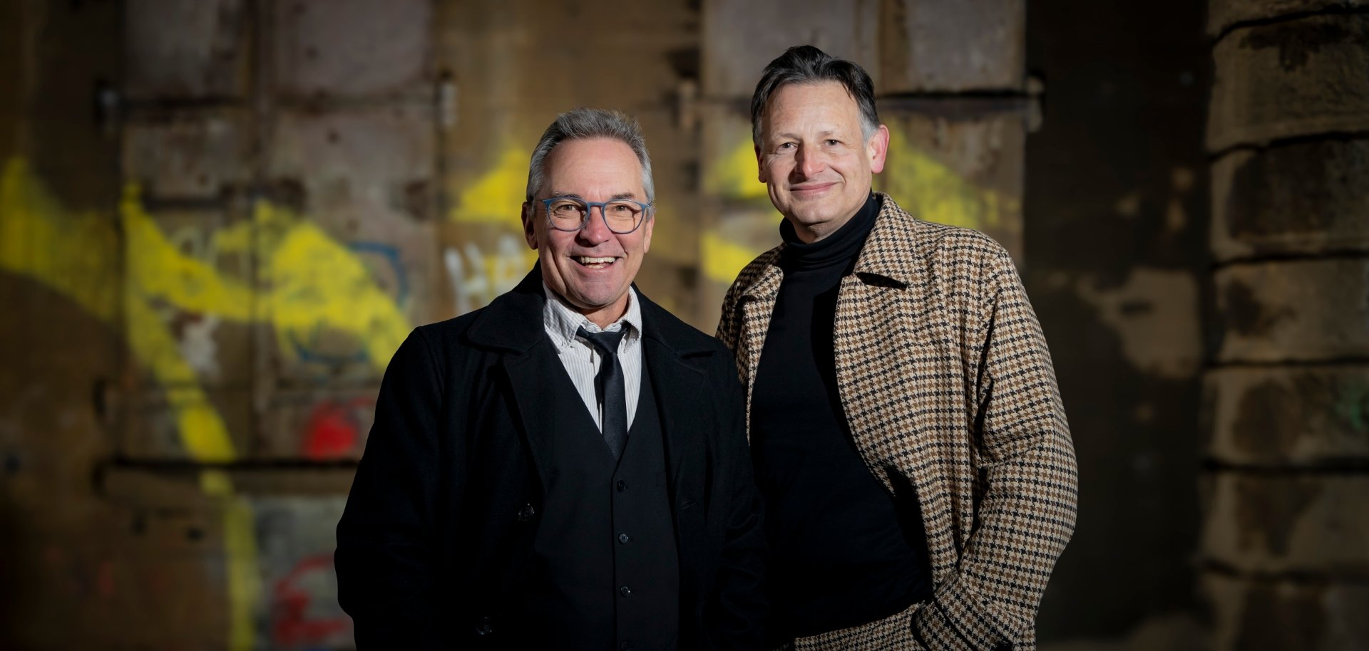 Portraits „Unter Kommissaren“ Autor Peter Jackob und der ehemalige Polizeisprecher im Polizeipräsidium Mainz Peter Metzdorf, Portraits „Unter Kommissaren“ Autor Peter Jackob und der ehemalige Polizeisprecher im Polizeipräsidium Mainz Peter Metzdorf,