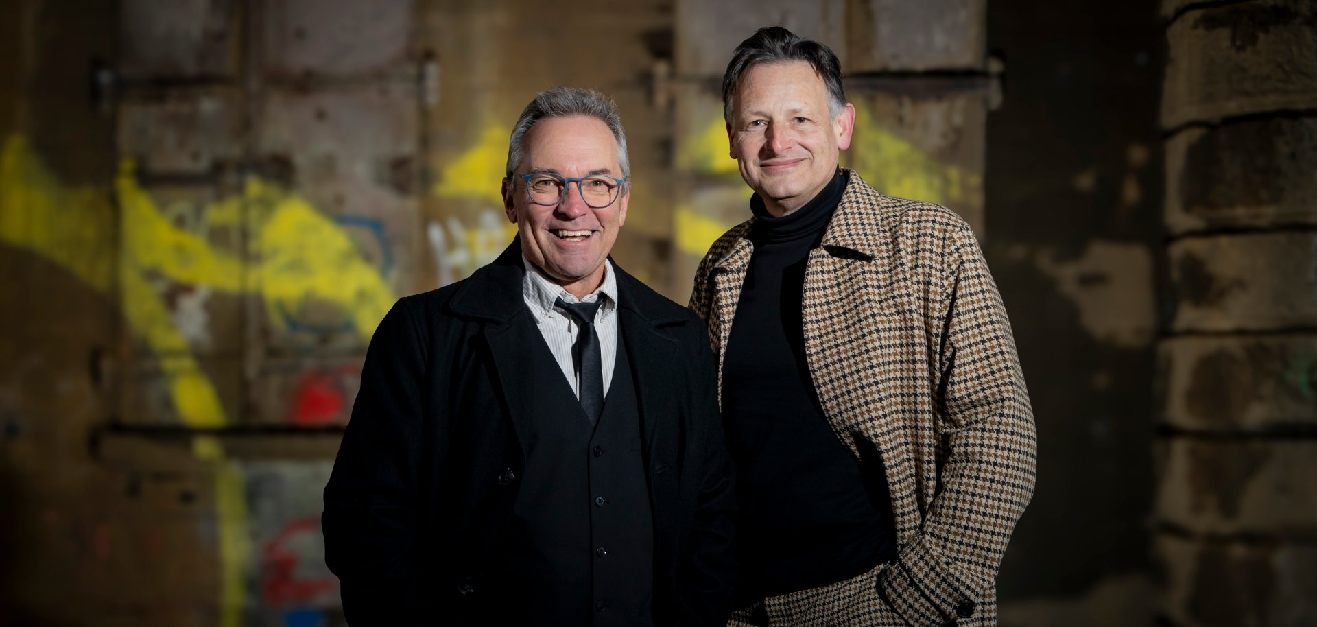 Portraits „Unter Kommissaren“ Autor Peter Jackob und der ehemalige Polizeisprecher im Polizeipräsidium Mainz Peter Metzdorf, Portraits „Unter Kommissaren“ Autor Peter Jackob und der ehemalige Polizeisprecher im Polizeipräsidium Mainz Peter Metzdorf,