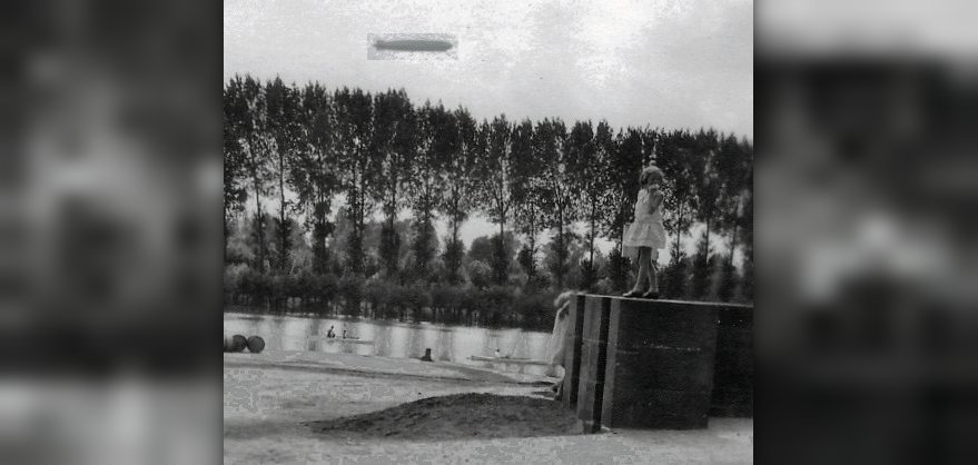 Mädchen mit Zeppelin