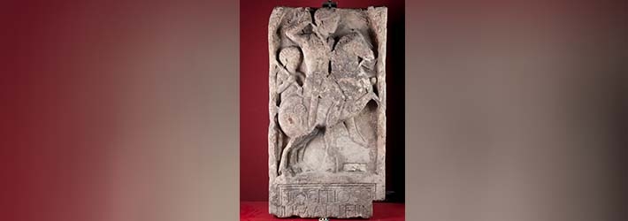 Togitio – Reitergrabstele Togitio – Reitergrabstele