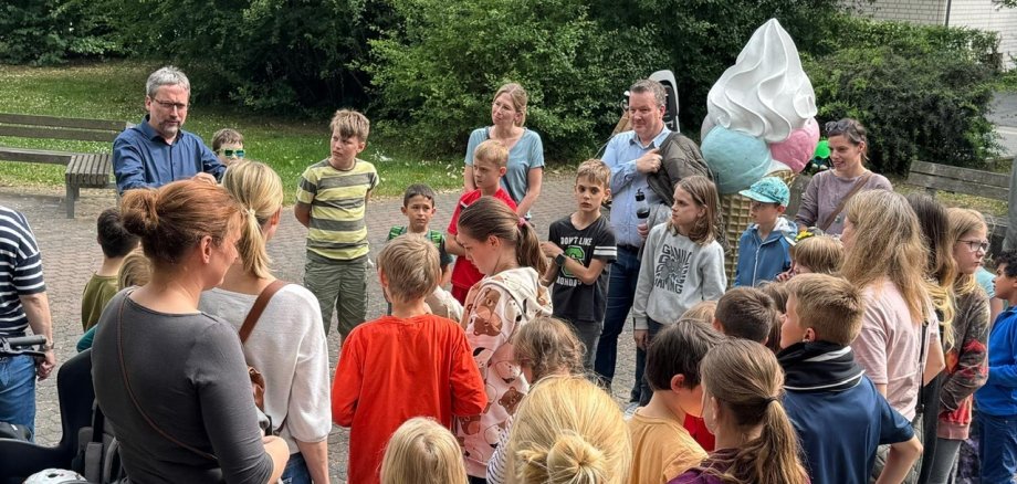 Eis essen mit dem Bürgermeister