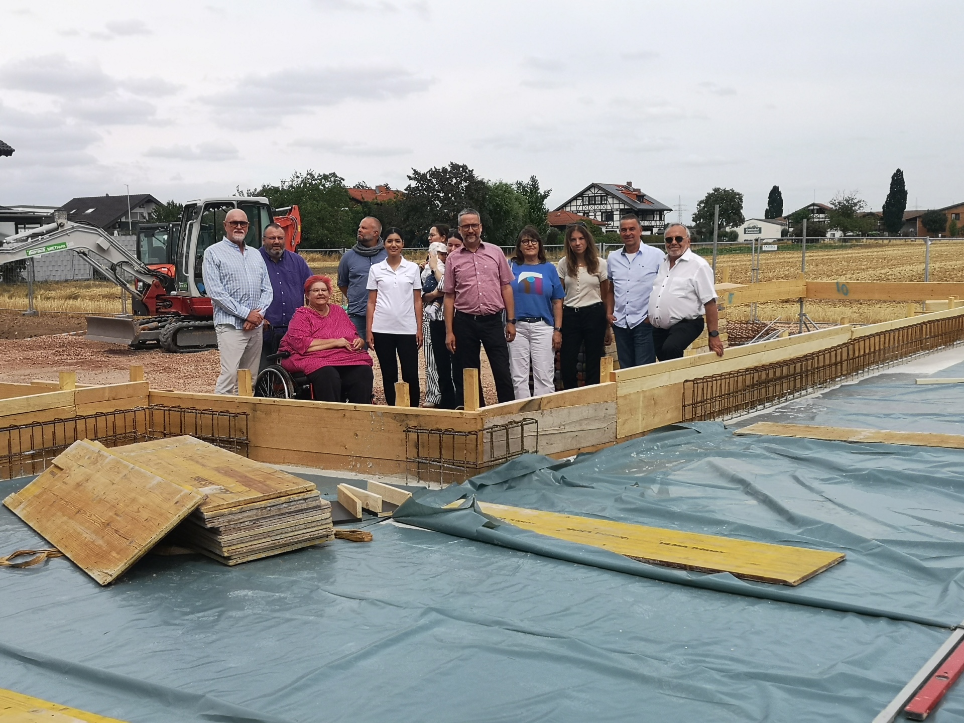 Pressetermin zum Baubeginn der Kita X in Ginsheim