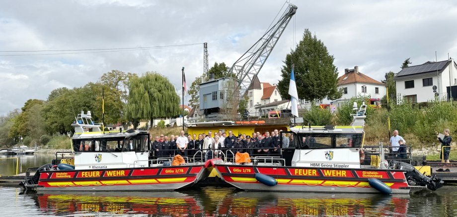 Taufe der Mehrzweckboote der Feuerwehr Taufe der Mehrzweckboote der Feuerwehr