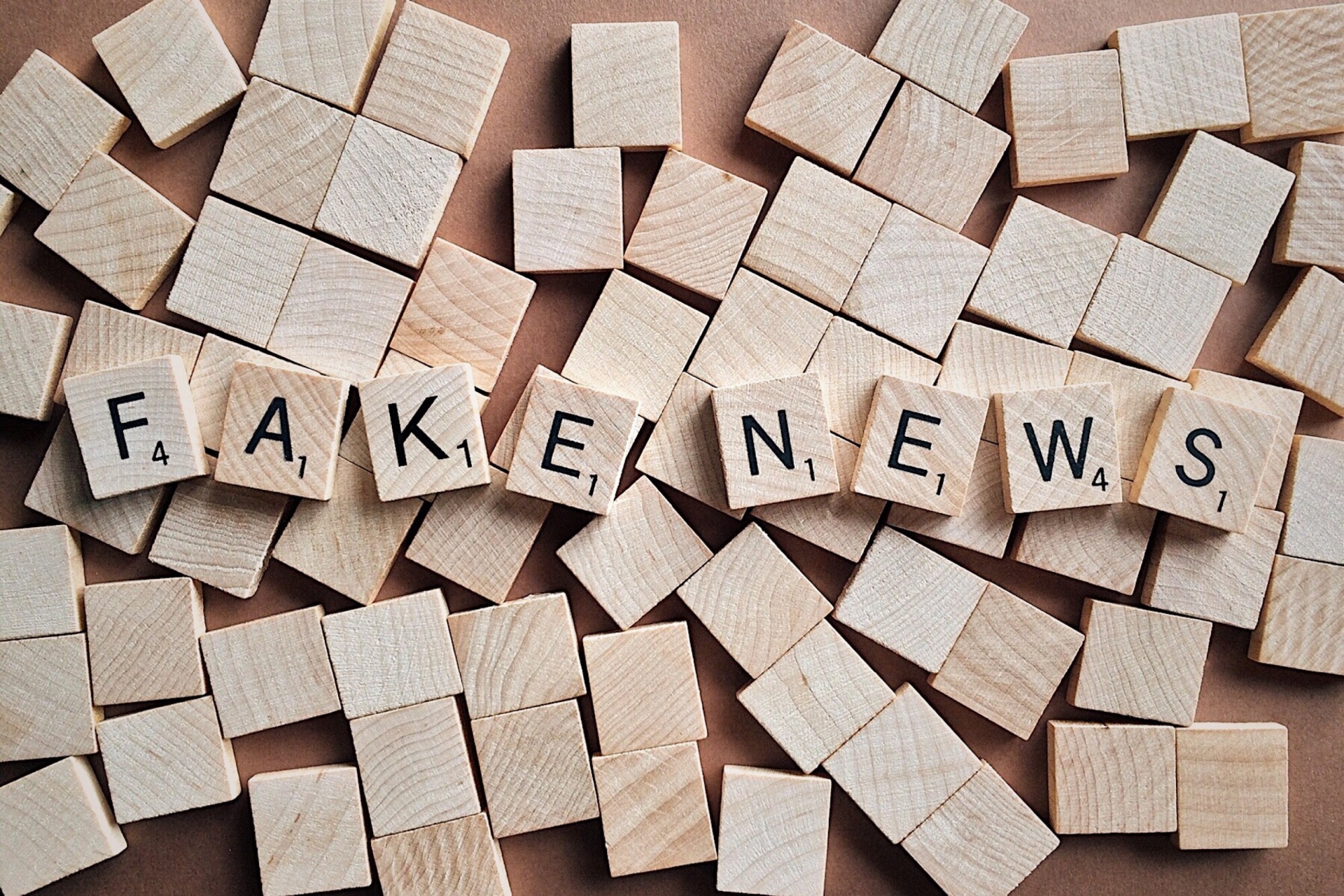 Symbolbild Fake-News