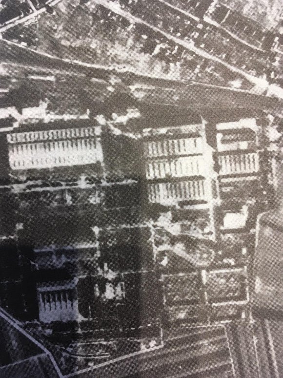  Luftbild vom M.A.N. Werksgelände. Rechts unten das Ausländerlager. 