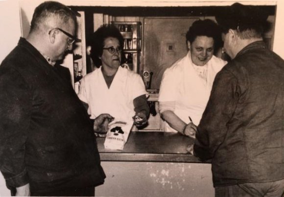 Frau Daschmann, 2. von rechts 