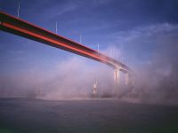 Die Brücke Cheviré verbindet Bouguenais und Nantes