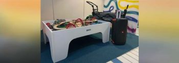 Spende für die Kita Regenboden: Musikbox, Eisenbahntisch und Bollerwagen