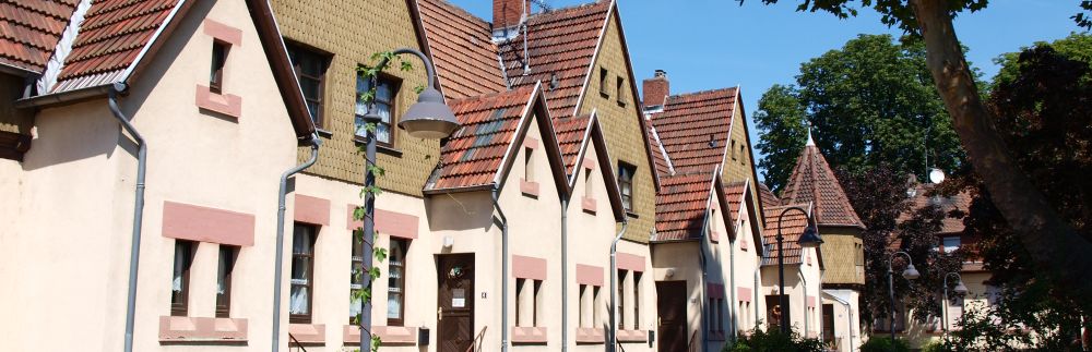 Denkmalgeschützte Arbeitersiedlung auf dem Cramer-Klett-Platz in Gustavsburg