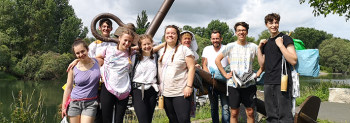 Schülergruppe der "Baumtour"