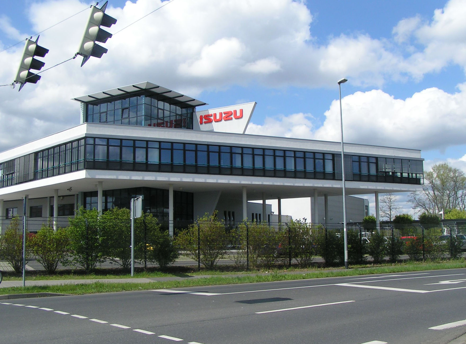 “Isuzu” company building in the “Im Weiherfeld” industrial park