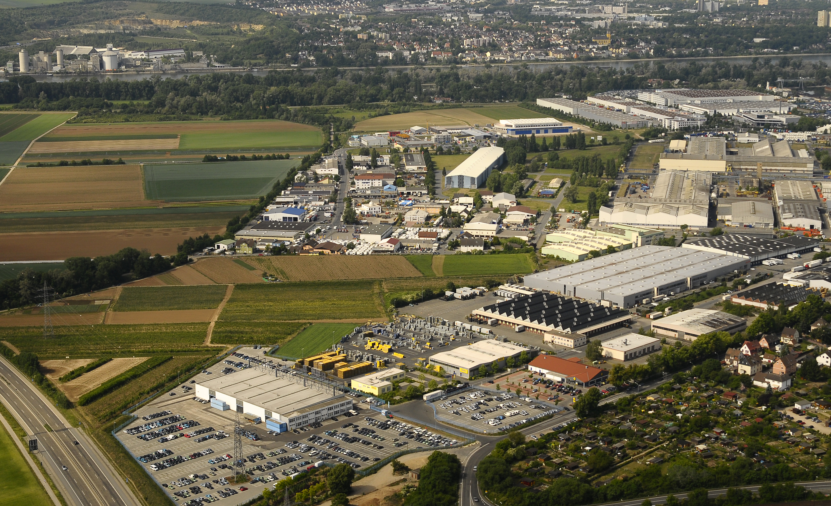 Industrial parks in Gustavsburg