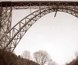 Stahlbogenbrücke bei Müngsten - Bild: Sabine Freyer